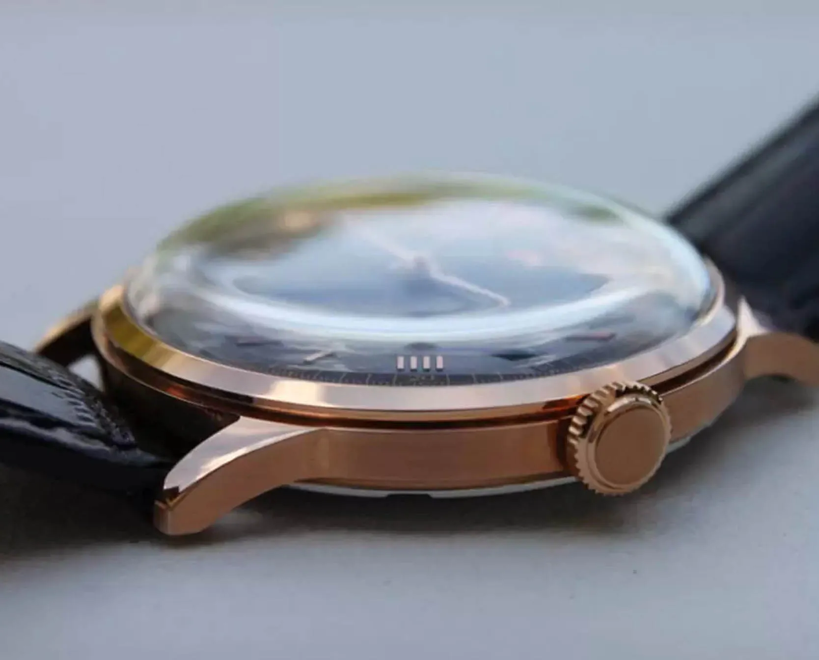 page-nos-guides-3-qualites-verre-montres_verre-acrylique.webp