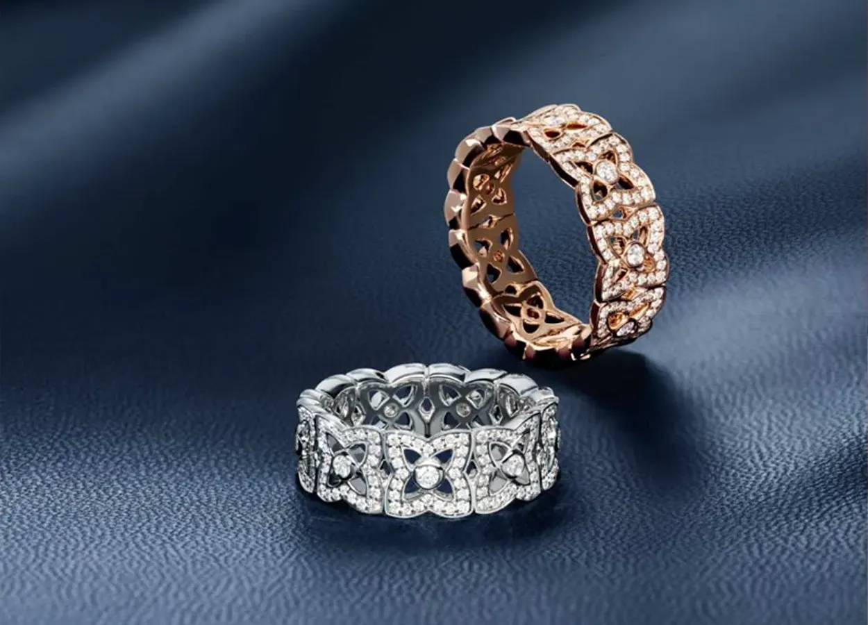DeBeers_homepage_bloc bijoux desktop_1250x900.webp