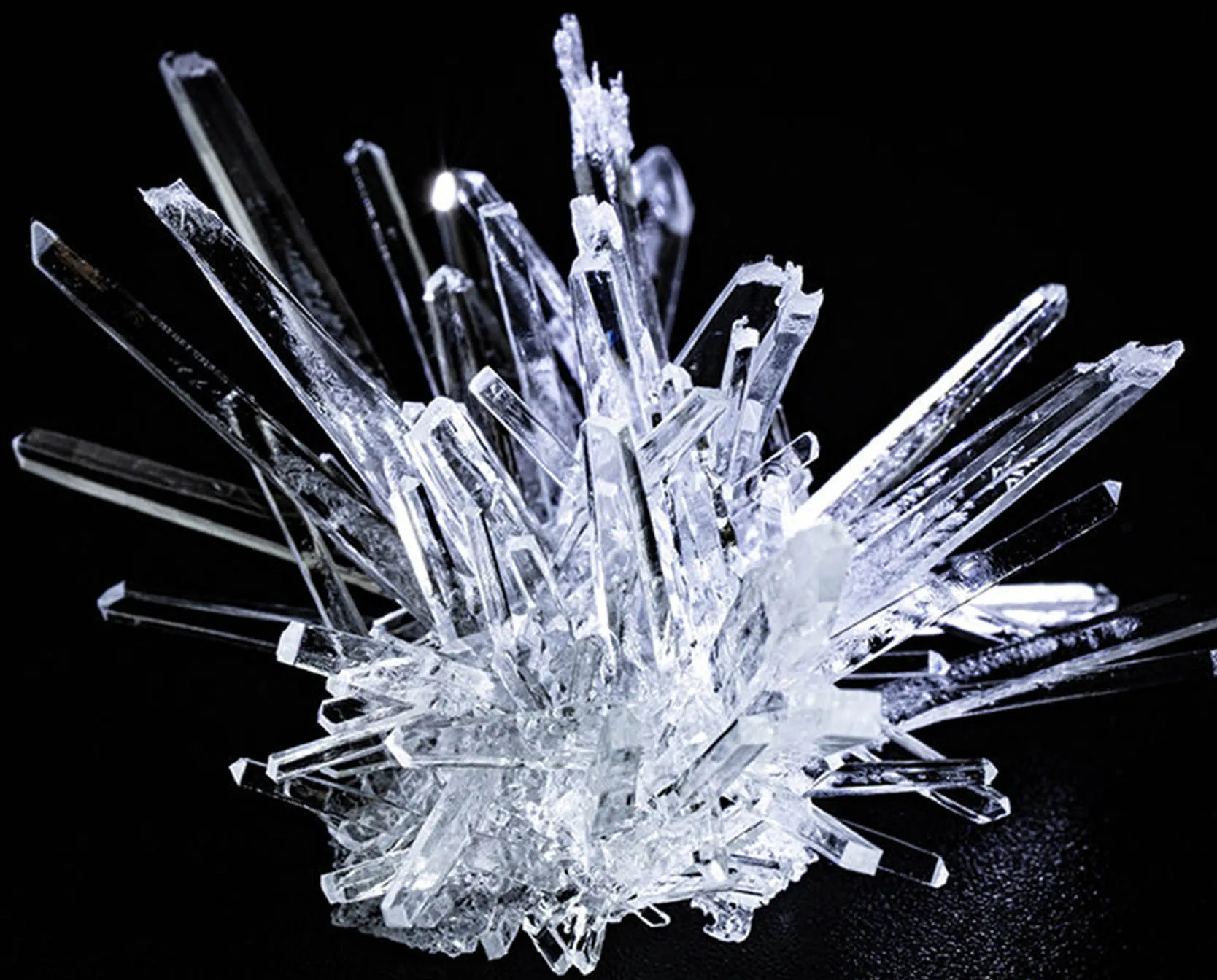 page-nos-guides-3-qualites-verre-montres_verre-mineral.webp