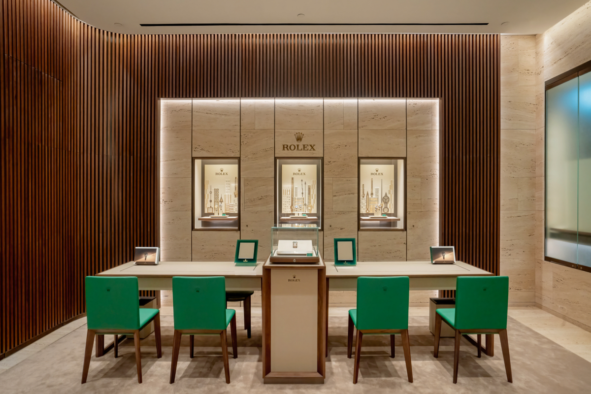 rolex-contact-appointment-A7404009-landscape.jpeg