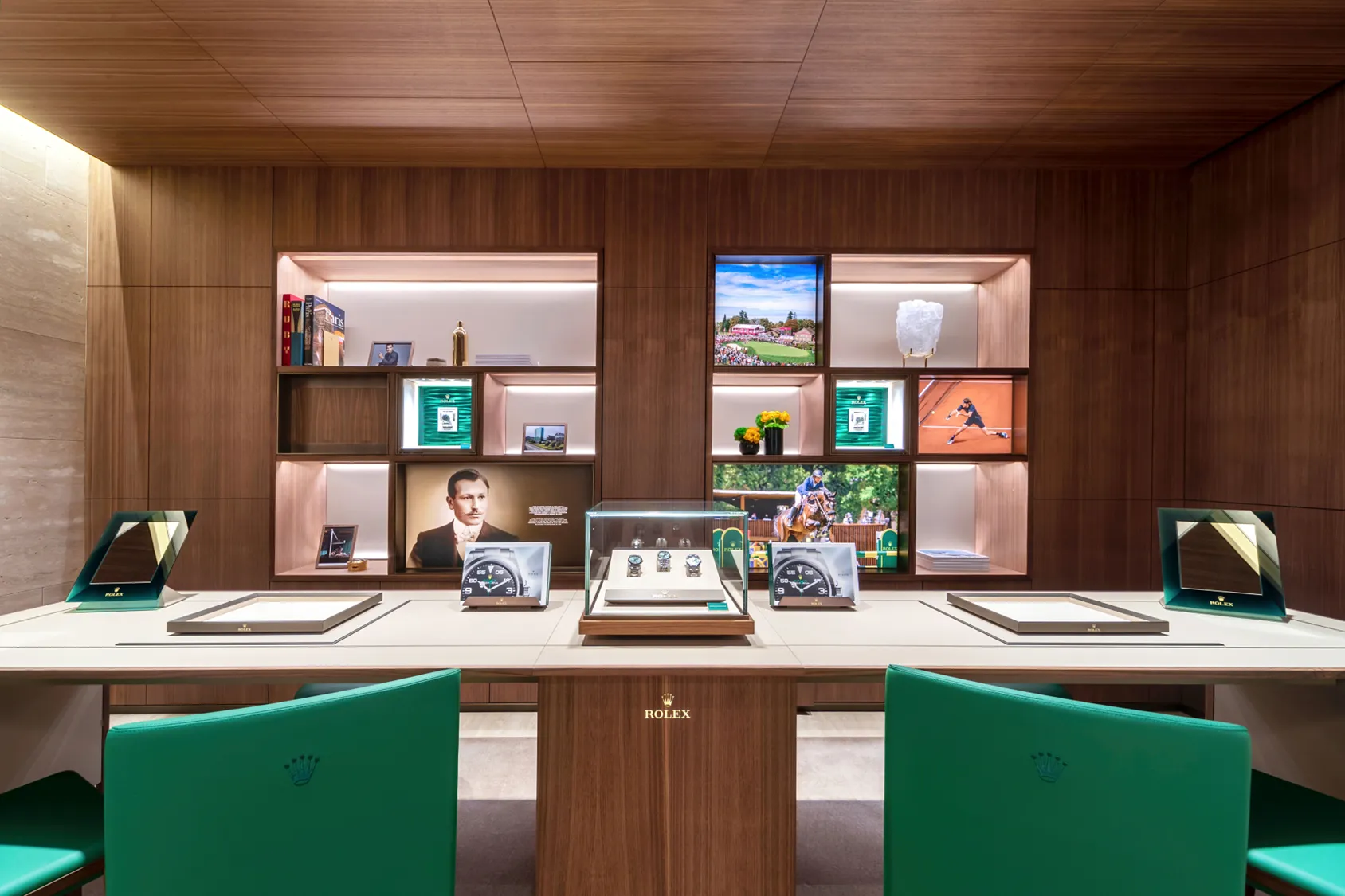 rolex-contact-appointment-A7404009-landscape.webp